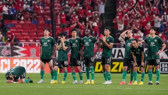 秘书被老板cao到合不拢腿视频
