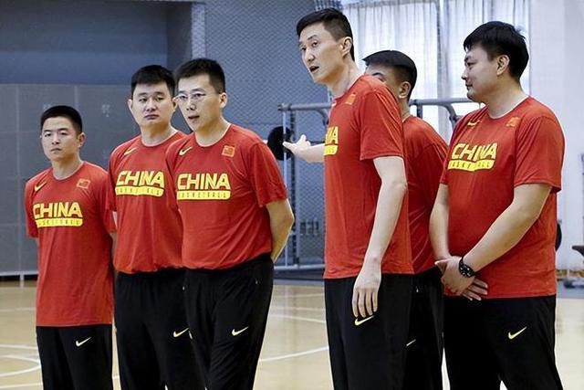 侯龙涛何丽萍