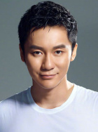 美女把尿口扒开给男人玩
